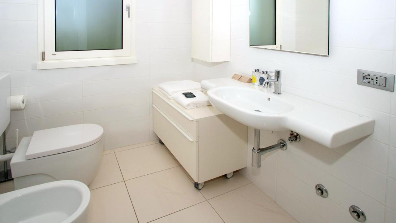 Villa Riva Beachfront Lignano Sabbiadoro Extérieur photo